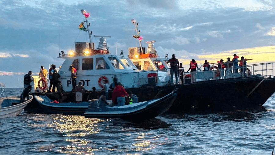 Buscas por desaparecidos após naufrágio na Guiana entram em nova fase e área é ampliada