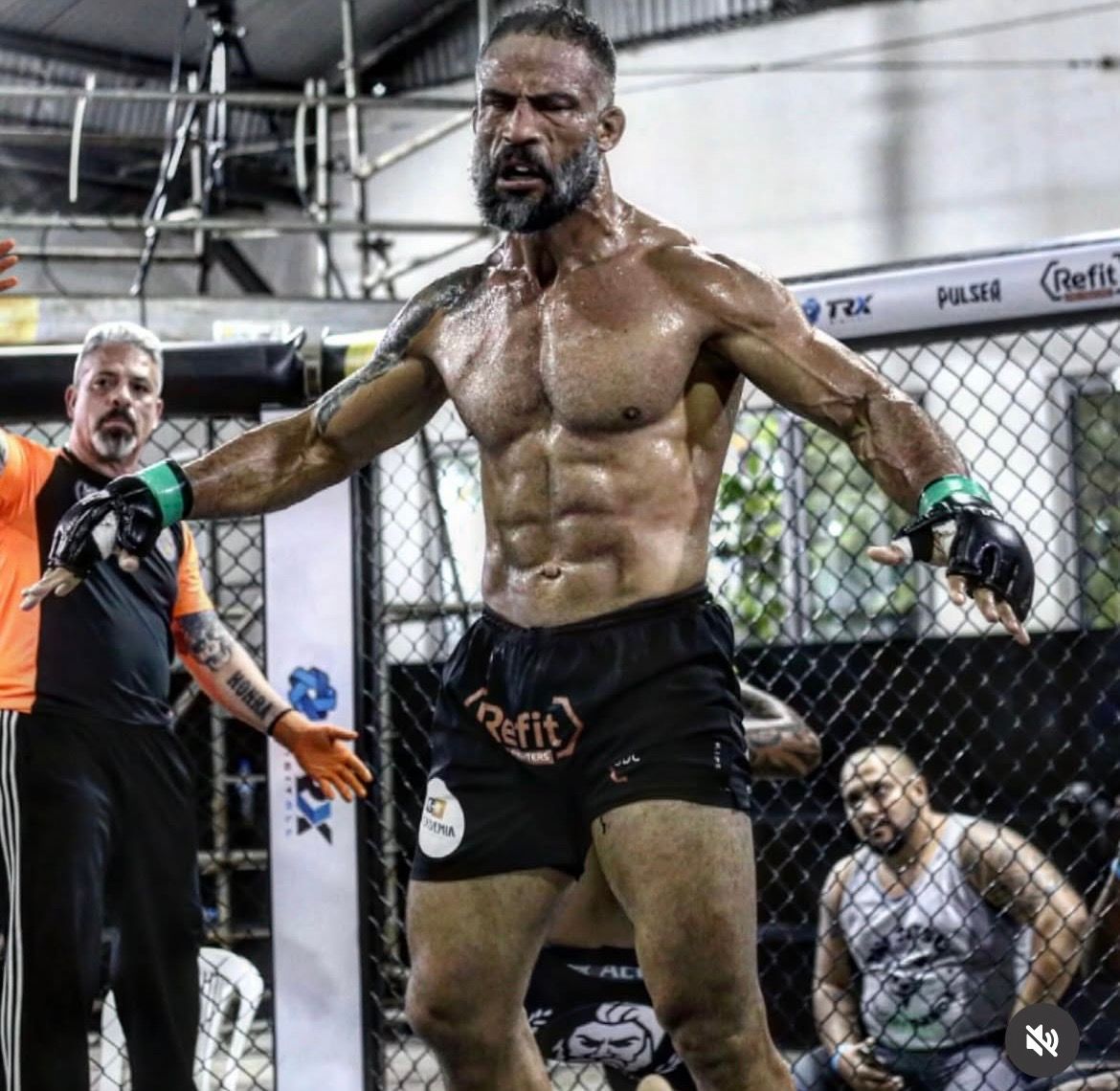 Jorginho Filho: do menino que vendia pão nas ruas ao mestre das artes marciais